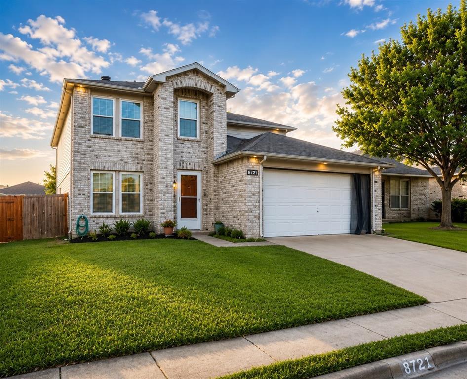 8721 Hunters Trl, Fort Worth, TX 76123