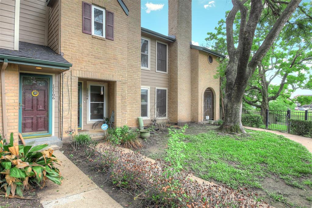17704 Kings Park Lane, Houston, TX 77058