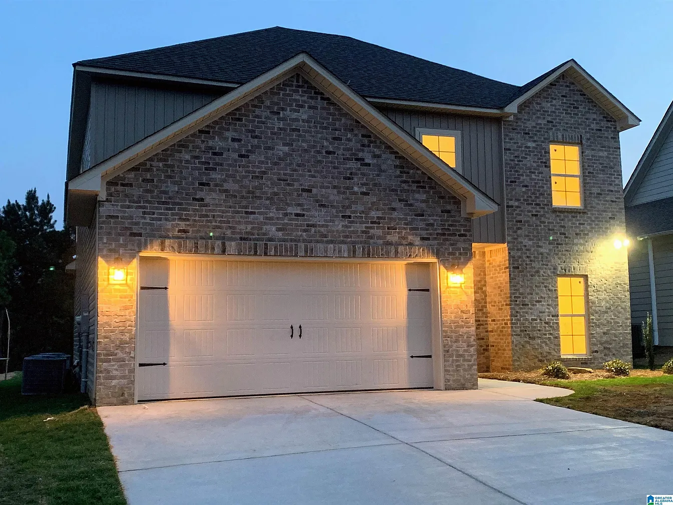 216 Lorrin Lane, Westover, AL 35147
