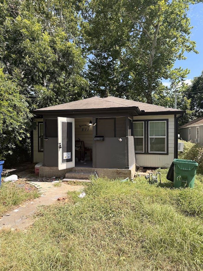 511 W Orange St, Angleton, TX 77515
