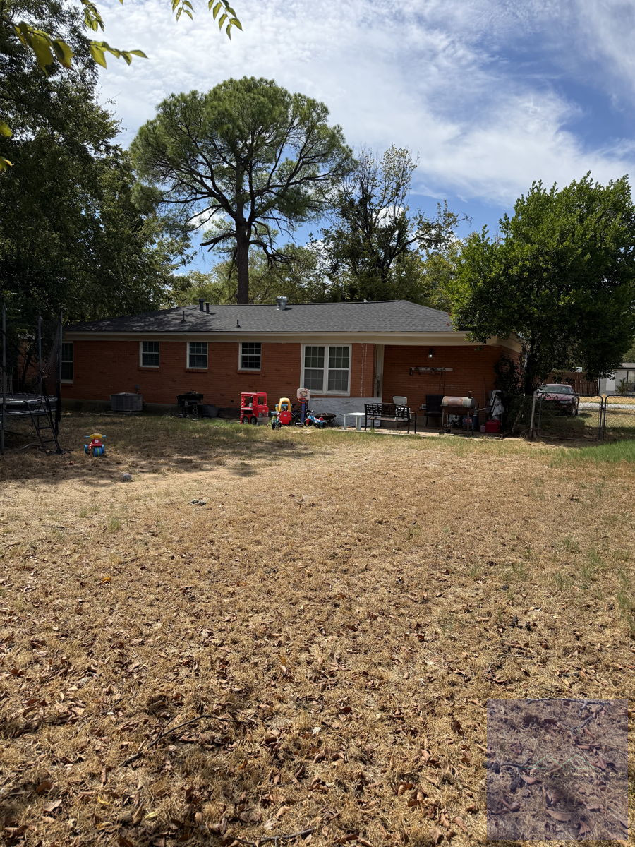 440 Hurstview Drive, Hurst, TX 76053