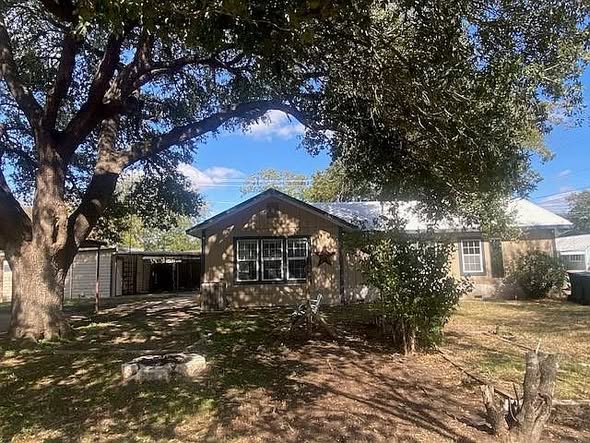 Luling, TX 78648