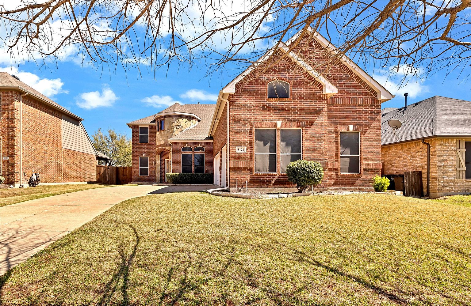 8124 Hickory Upland Drive, Fort Worth, TX 76131