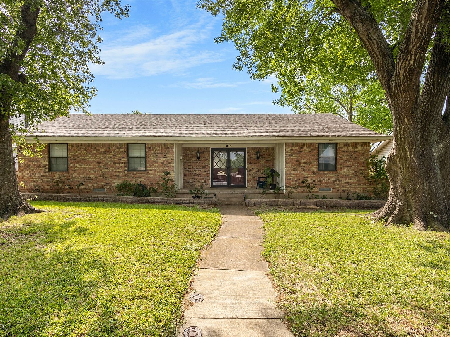 214 S Alexander AVE, Duncanville, TX 75116