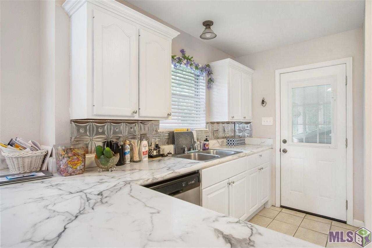 3-Bedroom Owner Finance Home in Denham Springs, LA in Denham Springs, LA, owner financed with no credit check, photo 2 of 10