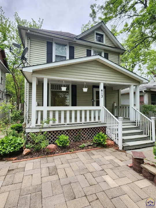 4-Bedroom Owner Finance Home in Topeka, KS in Topeka, KS, owner financed with no credit check, photo 1 of 8