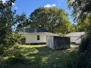 2-Bedroom Owner Finance Home in Taylorville, IL in Taylorville, IL, owner financed with no credit check, photo 3 of 17