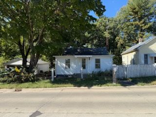 2-Bedroom Owner Finance Home in Taylorville, IL in Taylorville, IL, owner financed with no credit check, photo 2 of 17
