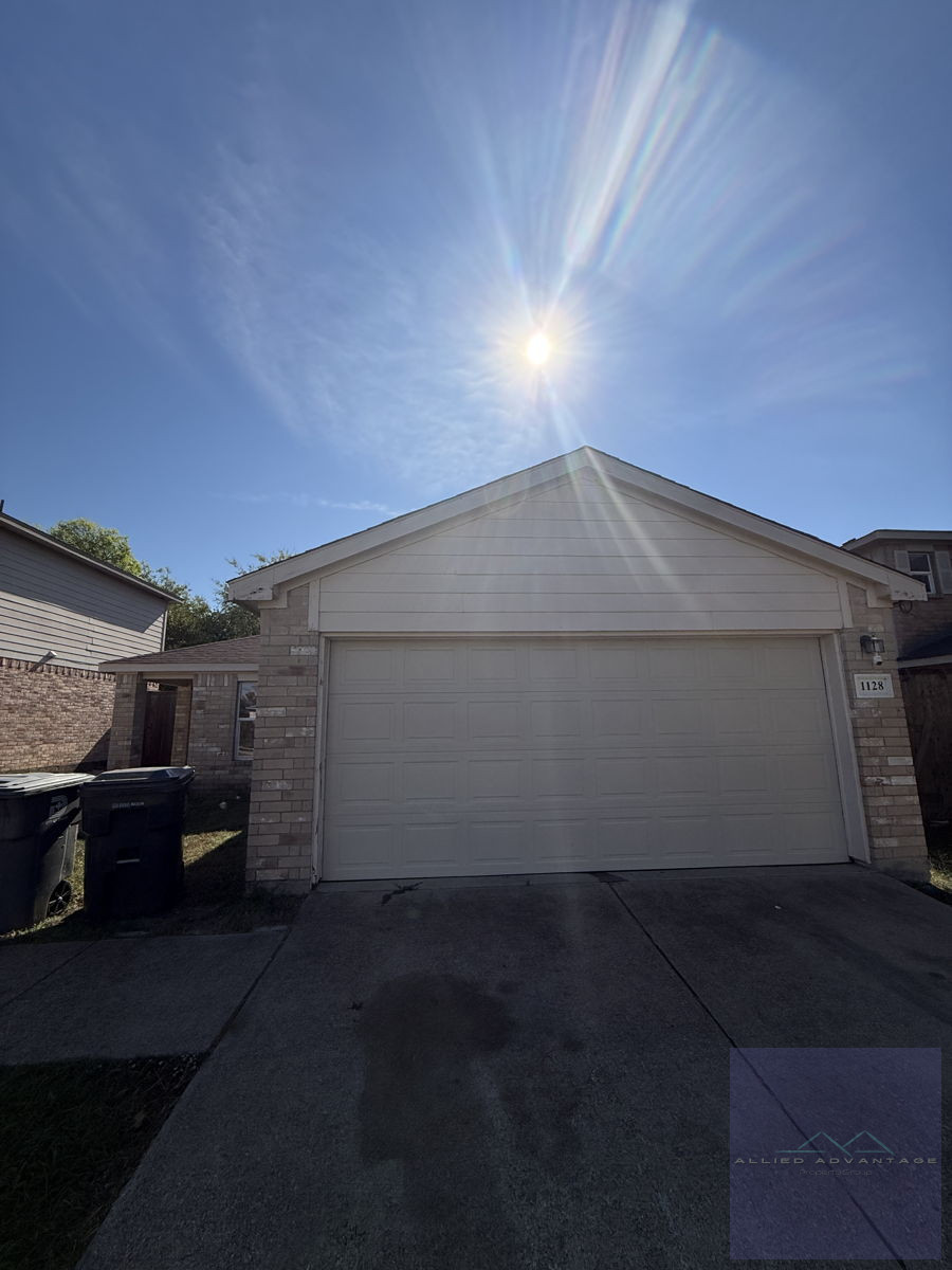4-Bedroom Owner Finance Home in Dallas, TX in Dallas, TX, owner financed with no credit check, photo 1 of 20