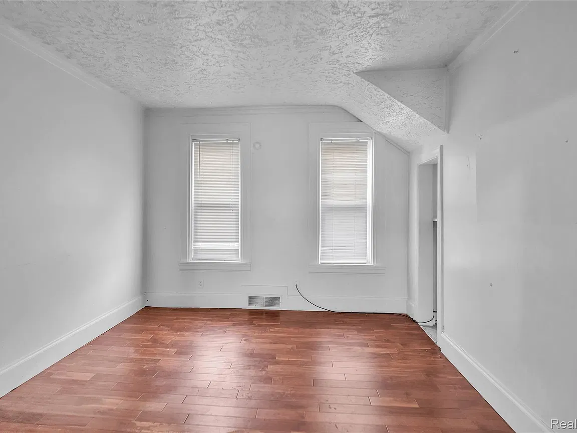 3-Bedroom Owner Finance Home in Saginaw, MI in Saginaw, MI, owner financed with no credit check, photo 8 of 10