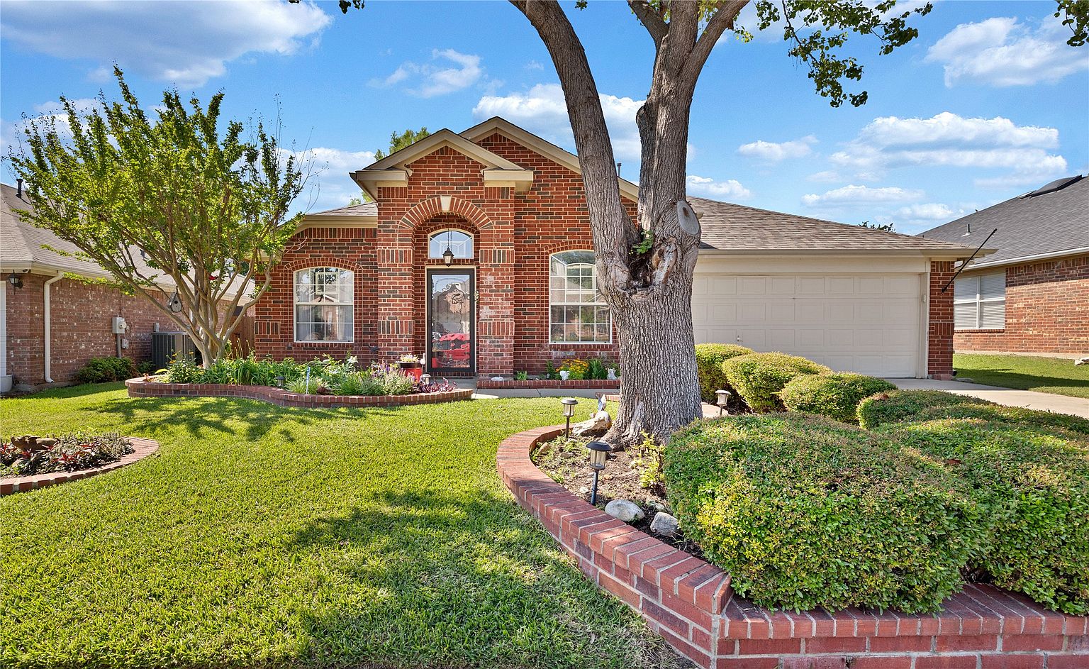 4-Bed Owner Finance Home in Saginaw in Saginaw, TX, owner financed with no credit check, photo 1 of 40