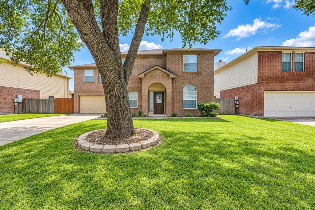 5-Bedroom Owner Finance Home in Houston, TX in Houston, TX, owner financed with no credit check, photo 1 of 20